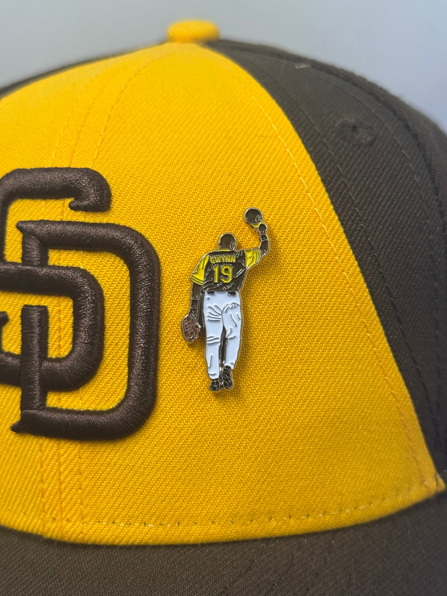 Tony Gwynn (Brown & Yellow)